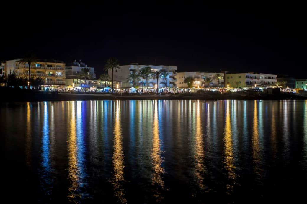 Apartamentos Sa Varadero Fronte Mar Espujols Es Pujols Exterior foto